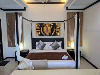 For rent and for sale 5 bedrooms villa in Mueang Phuket, Phuket