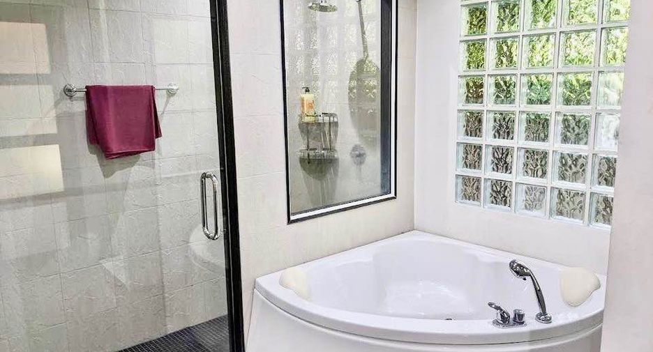 For rent and for sale 5 bedrooms villa in Mueang Phuket, Phuket