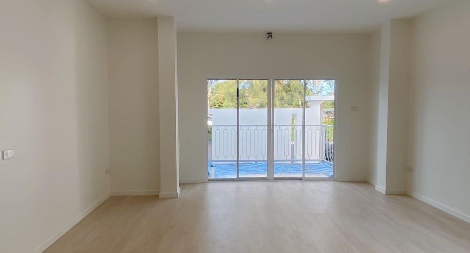For rent and for sale 5 bedrooms villa in Mueang Phuket, Phuket