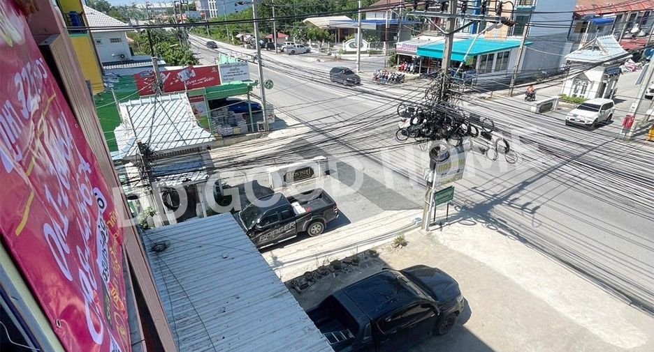 Local comercial en venta de 5 habitaciones en Sai Noi, Nonthaburi