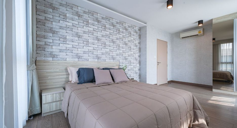 À vendre 3 chambres condo à Phra Khanong, Bangkok