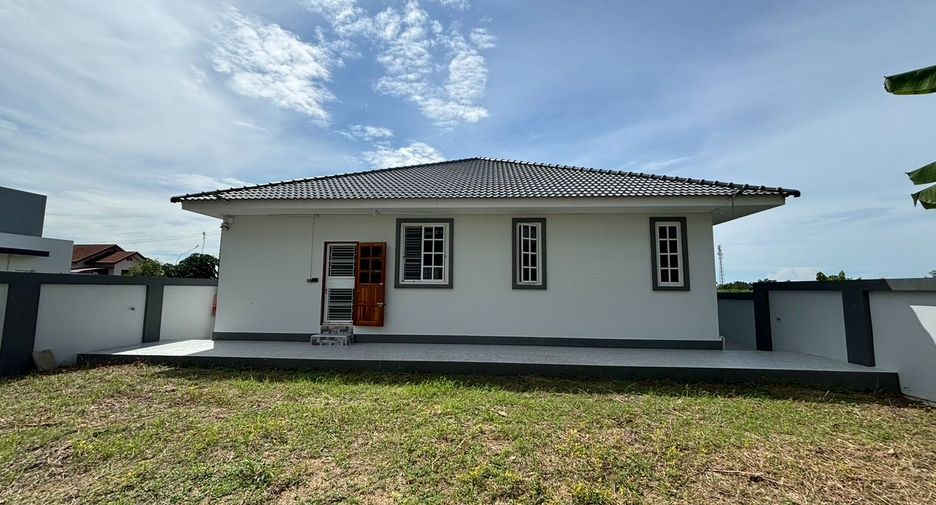 À vendre 3 chambres maison à Ban Chang, Rayong