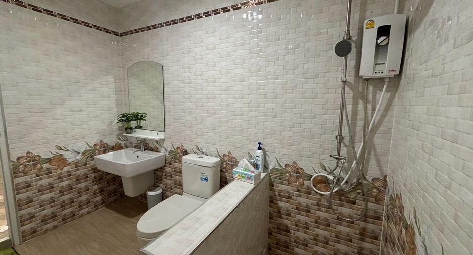À vendre 3 chambres maison à Ban Chang, Rayong