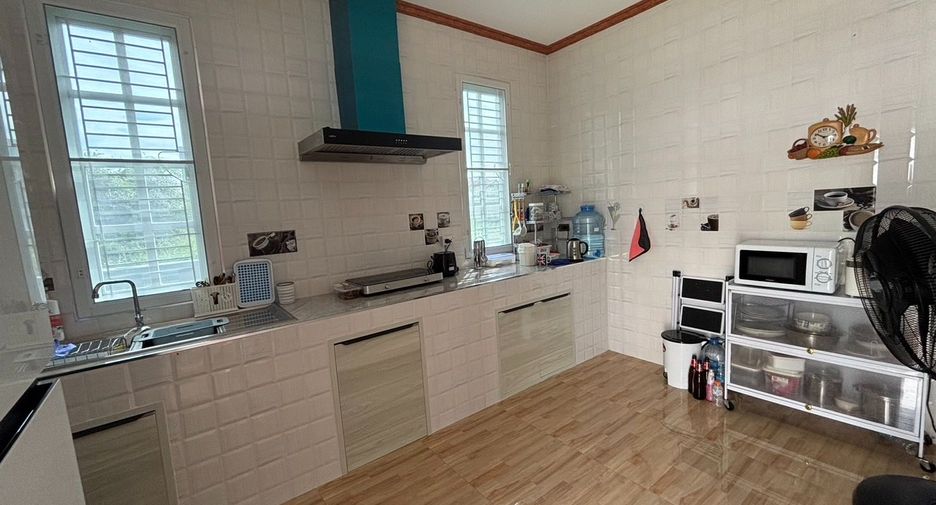 À vendre 3 chambres maison à Ban Chang, Rayong