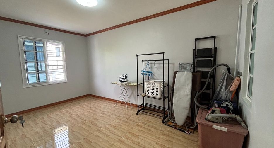 À vendre 3 chambres maison à Ban Chang, Rayong