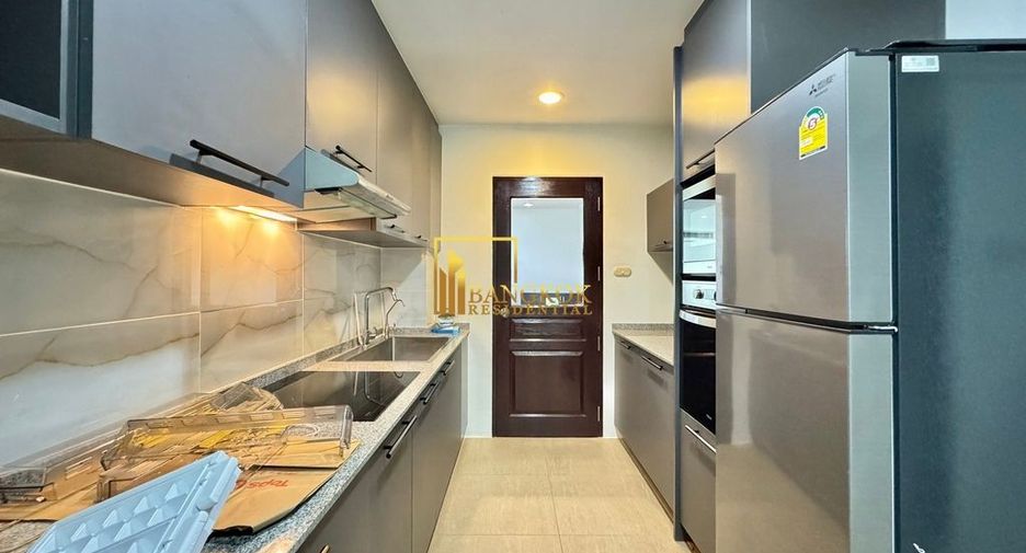 For rent 3 bedrooms condo in Pathum Wan, Bangkok