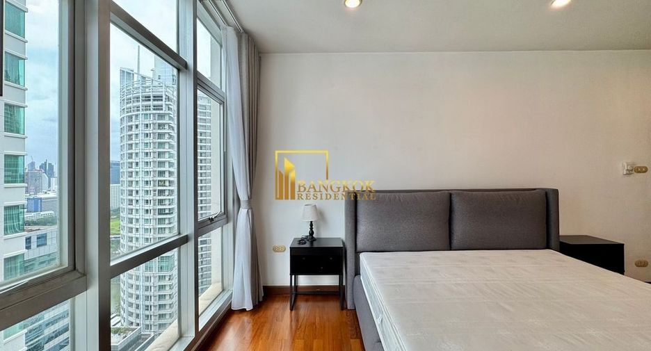 For rent 3 bedrooms condo in Pathum Wan, Bangkok