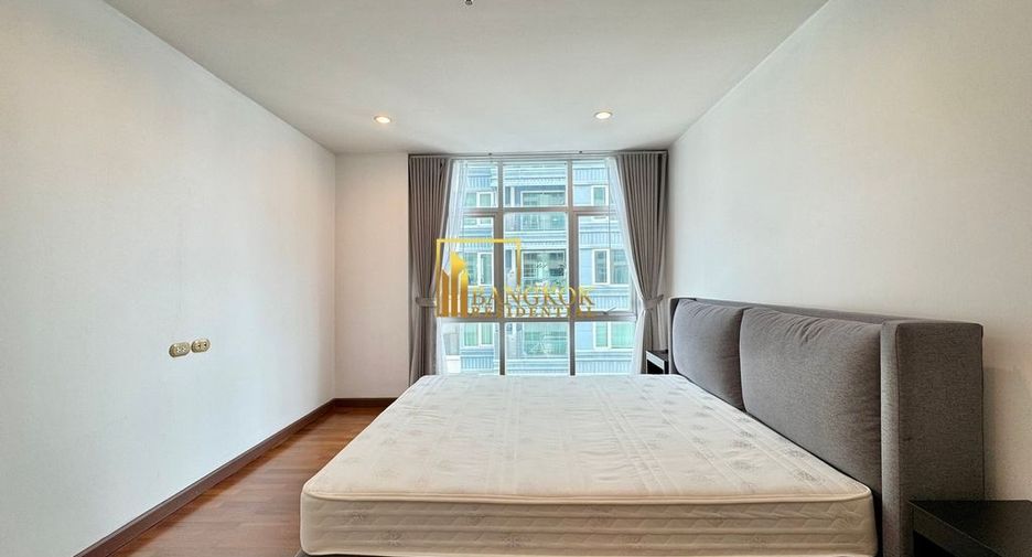 For rent 3 bedrooms condo in Pathum Wan, Bangkok