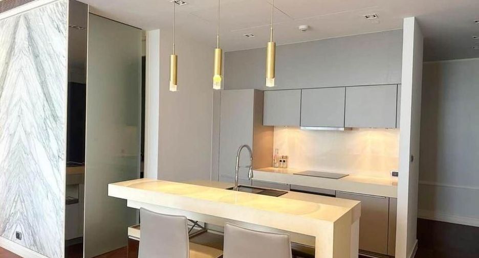 For rent 2 bedrooms condo in Khlong Toei, Bangkok