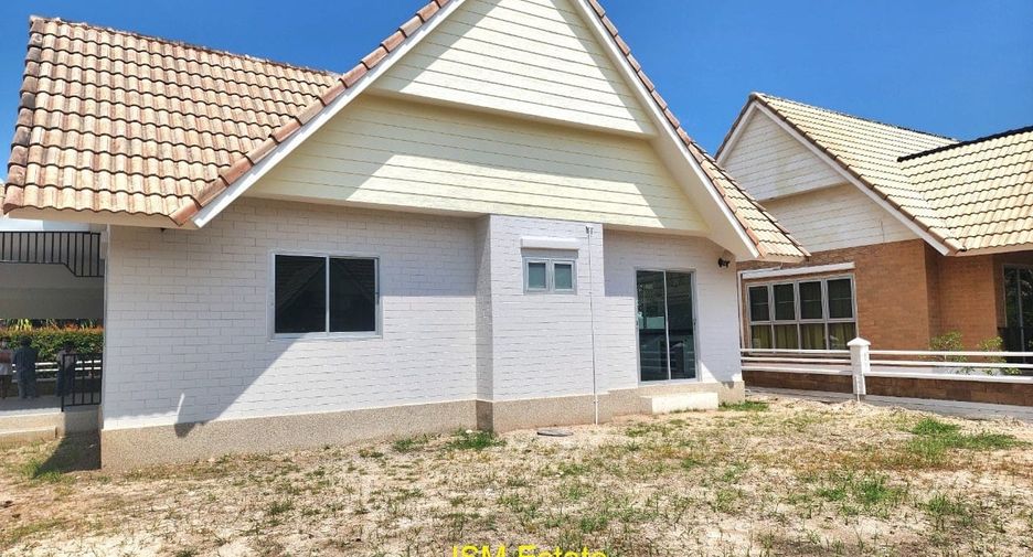 For sale 3 bedrooms house in Hua Hin, Prachuap Khiri Khan