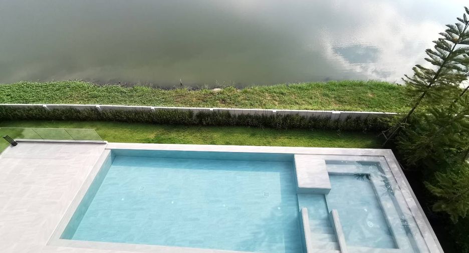 For sale 4 bedrooms house in Bang Phli, Samut Prakan