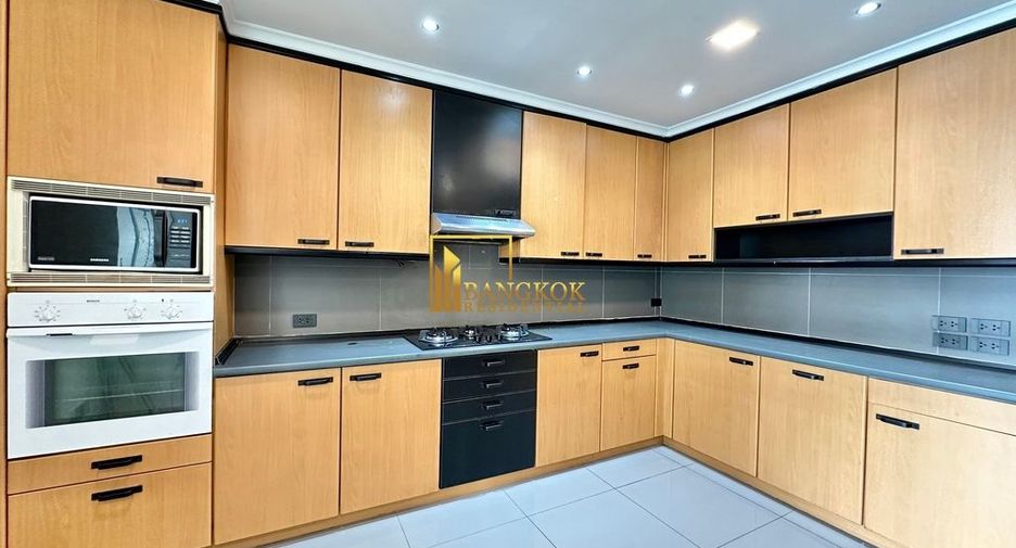 Аренда 3 спальни кондо в Щаттхана, Бангкок