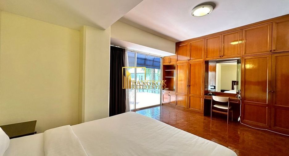 For rent 2 bedrooms apartment in Khlong Toei, Bangkok