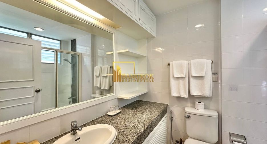 For rent 2 bedrooms apartment in Khlong Toei, Bangkok