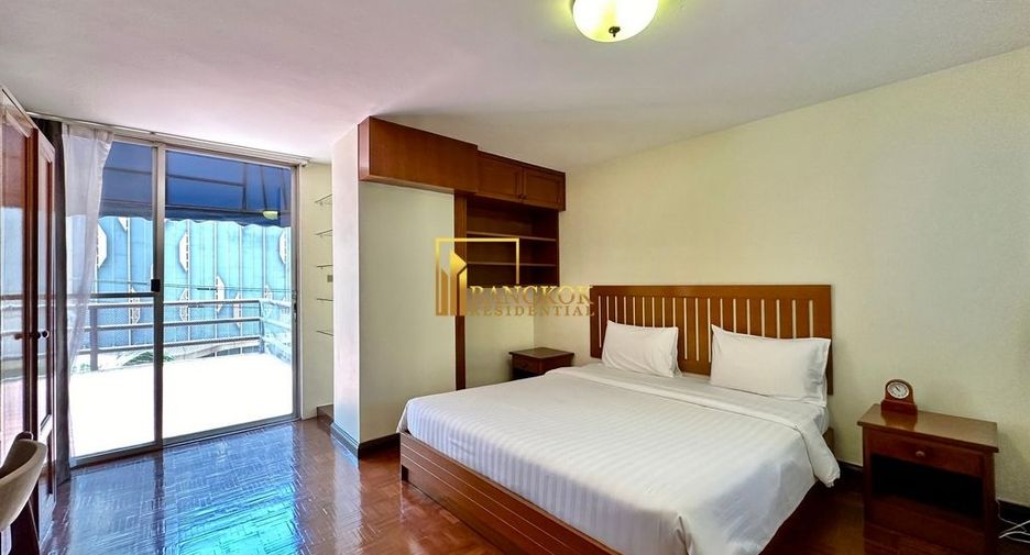 For rent 2 bedrooms apartment in Khlong Toei, Bangkok