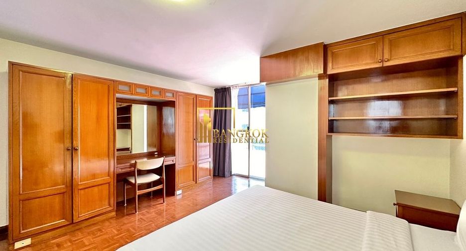 For rent 2 bedrooms apartment in Khlong Toei, Bangkok
