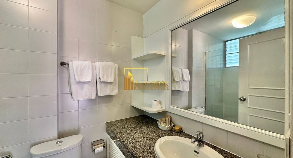 For rent 2 bedrooms apartment in Khlong Toei, Bangkok
