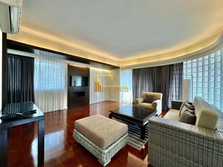For rent 4 bedrooms apartment in Khlong Toei, Bangkok