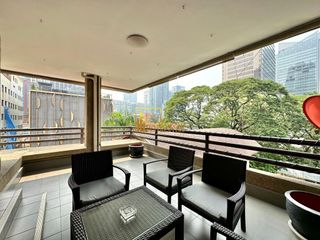 For rent 4 bedrooms apartment in Khlong Toei, Bangkok