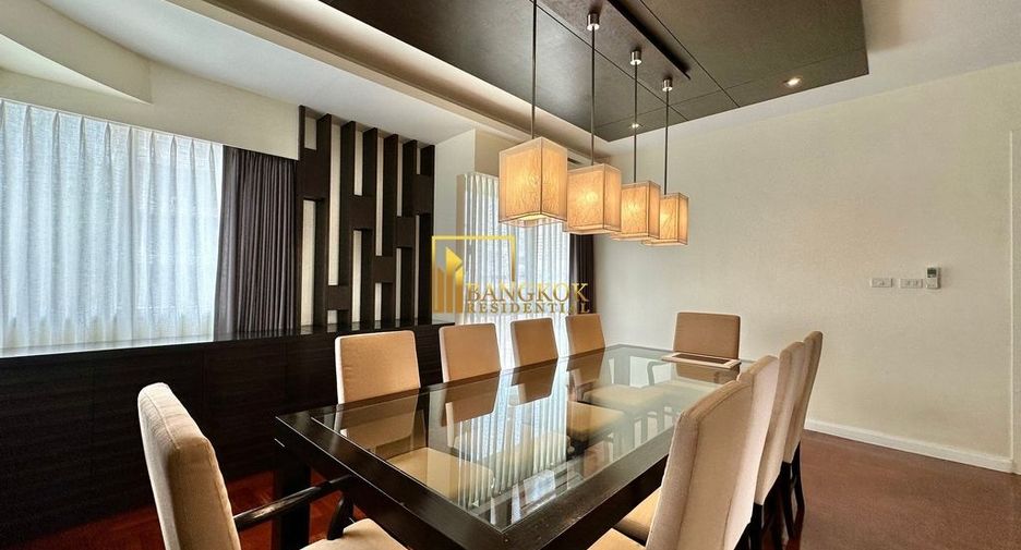 For rent 4 bedrooms apartment in Khlong Toei, Bangkok