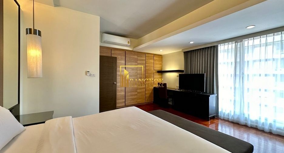 For rent 4 bedrooms apartment in Khlong Toei, Bangkok