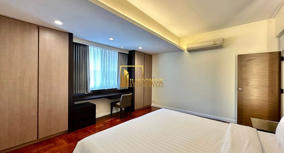 For rent 4 bedrooms apartment in Khlong Toei, Bangkok