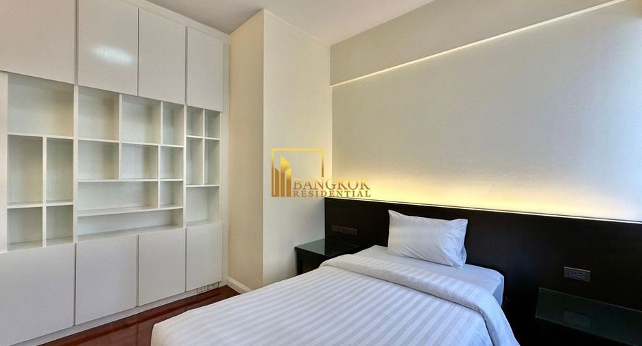 For rent 4 bedrooms apartment in Khlong Toei, Bangkok