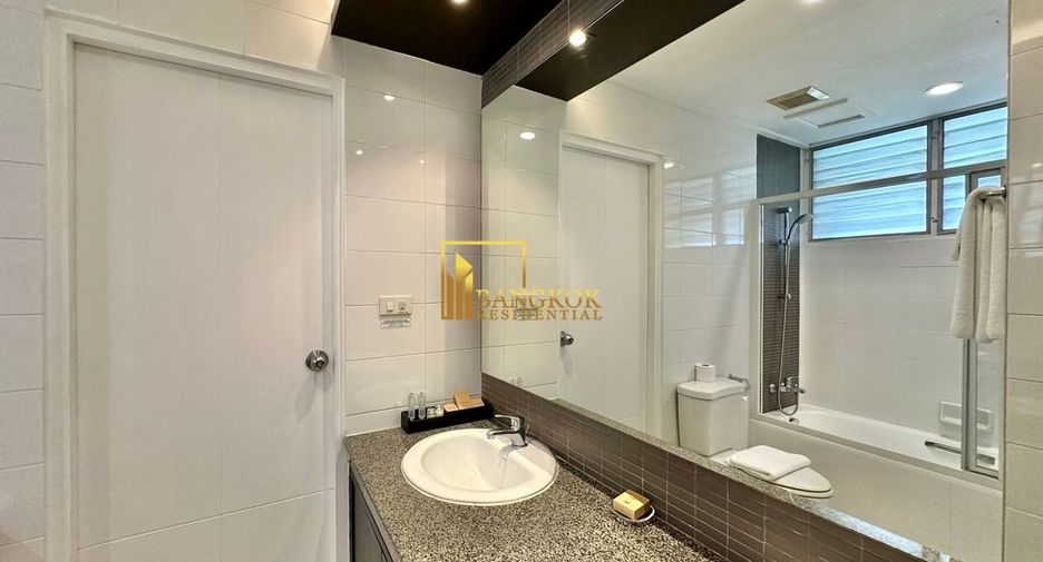 For rent 4 bedrooms apartment in Khlong Toei, Bangkok