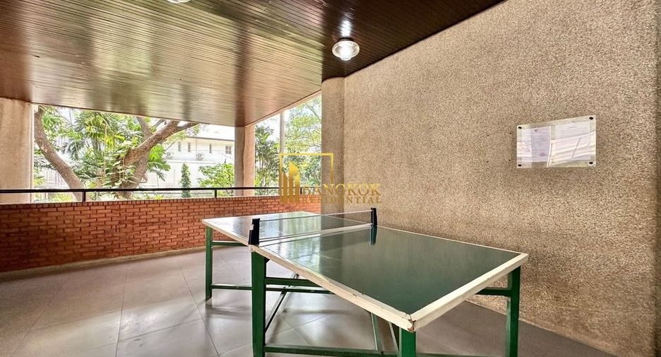 For rent 4 bedrooms apartment in Khlong Toei, Bangkok