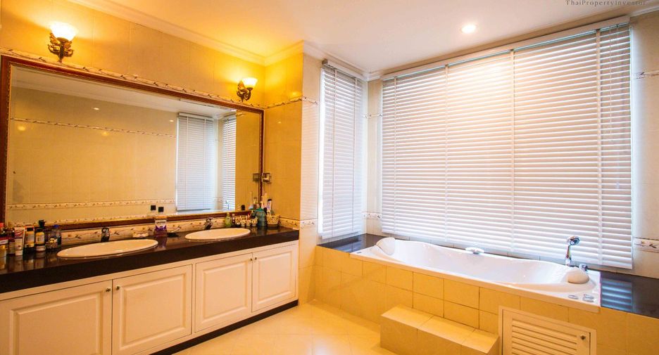 For sale 3 bed house in Lam Luk Ka, Pathum Thani