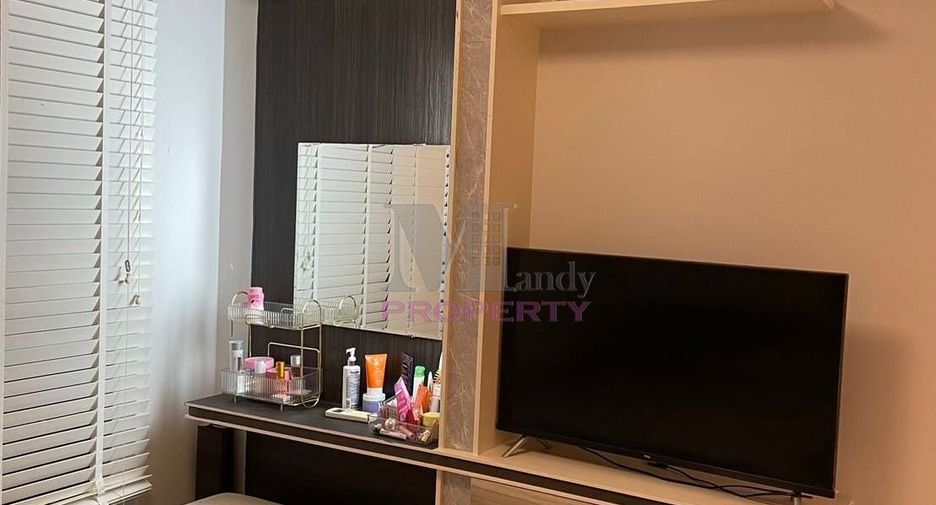 For sale 2 bed condo in Huai Khwang, Bangkok