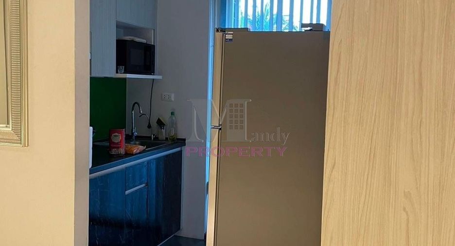 For sale 2 bed condo in Huai Khwang, Bangkok