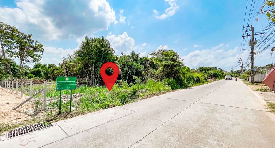 出售 土地 在 Sattahip, Chon Buri