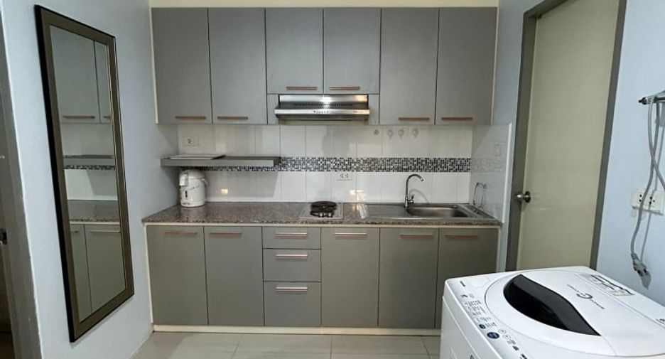 Condo en alquiler de 1 habitaciones en Si Racha, Chonburi