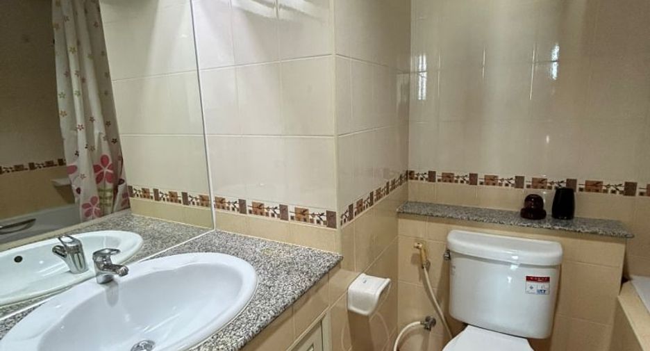 Condo en alquiler de 1 habitaciones en Si Racha, Chonburi