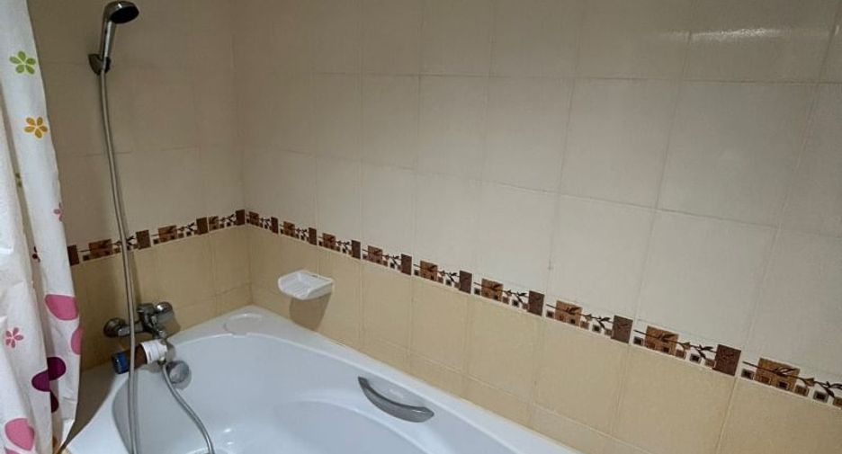 Condo en alquiler de 1 habitaciones en Si Racha, Chonburi