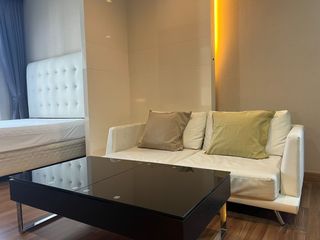 For rent 1 bed condo in Huai Khwang, Bangkok