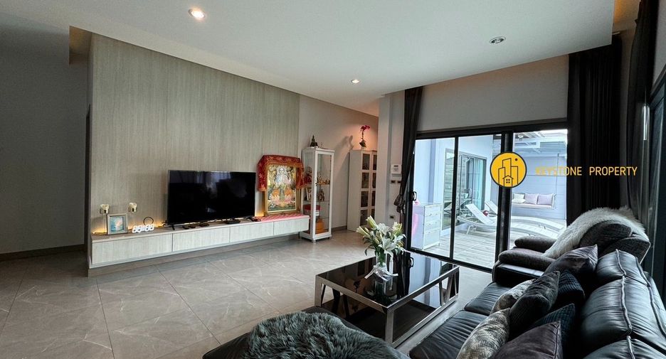 Villa en alquiler y en venta de 3 habitaciones en Bang Lamung, Chonburi