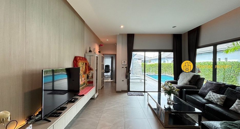 Villa en alquiler y en venta de 3 habitaciones en Bang Lamung, Chonburi