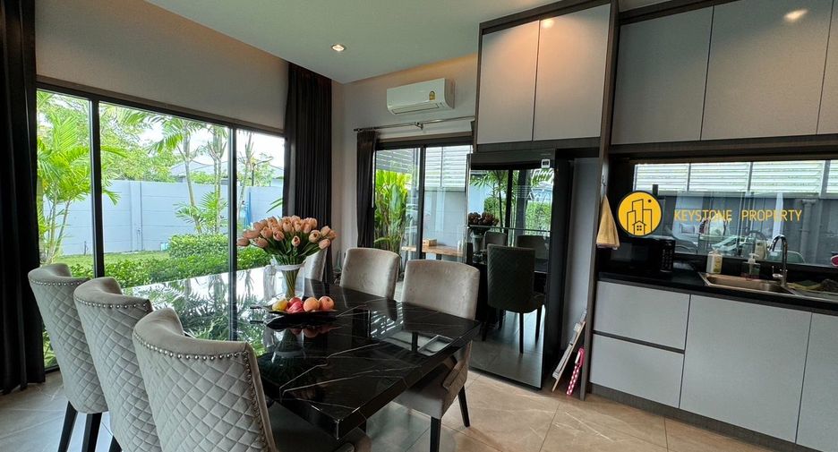 Villa en alquiler y en venta de 3 habitaciones en Bang Lamung, Chonburi