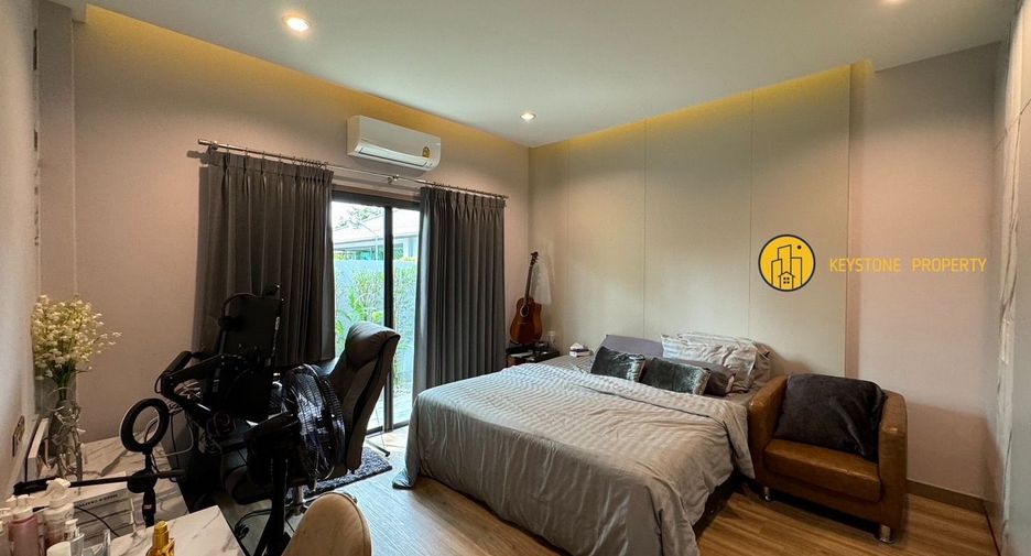 Villa en alquiler y en venta de 3 habitaciones en Bang Lamung, Chonburi