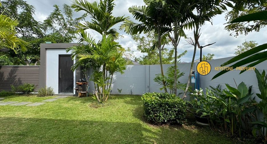 Villa en alquiler y en venta de 3 habitaciones en Bang Lamung, Chonburi