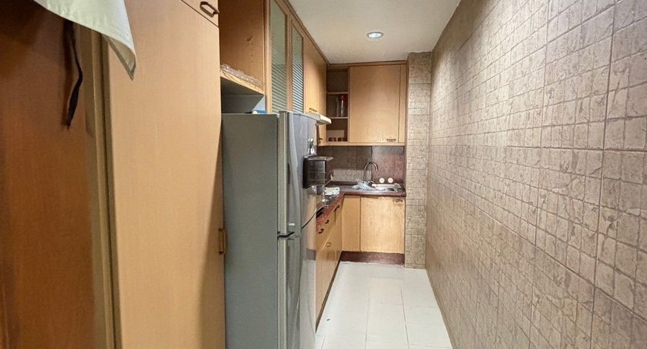 For sale 2 bedrooms condo in Watthana, Bangkok