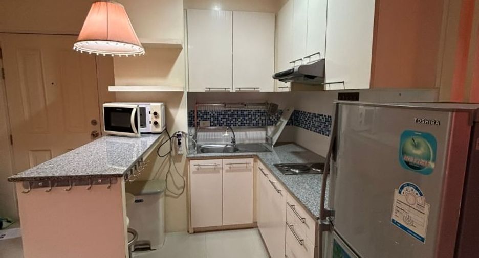 Condo en alquiler de 1 habitaciones en Si Racha, Chonburi