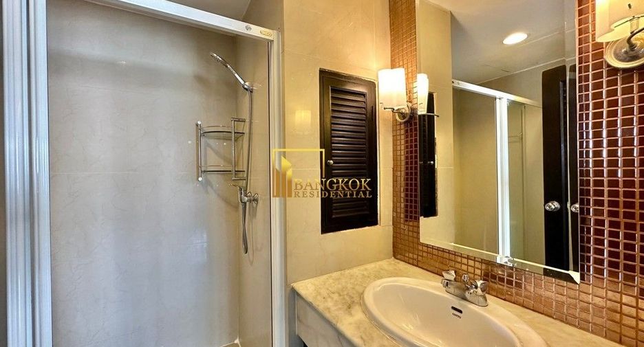 Condo en alquiler de 2 habitaciones en Khlong Toei, Bangkok