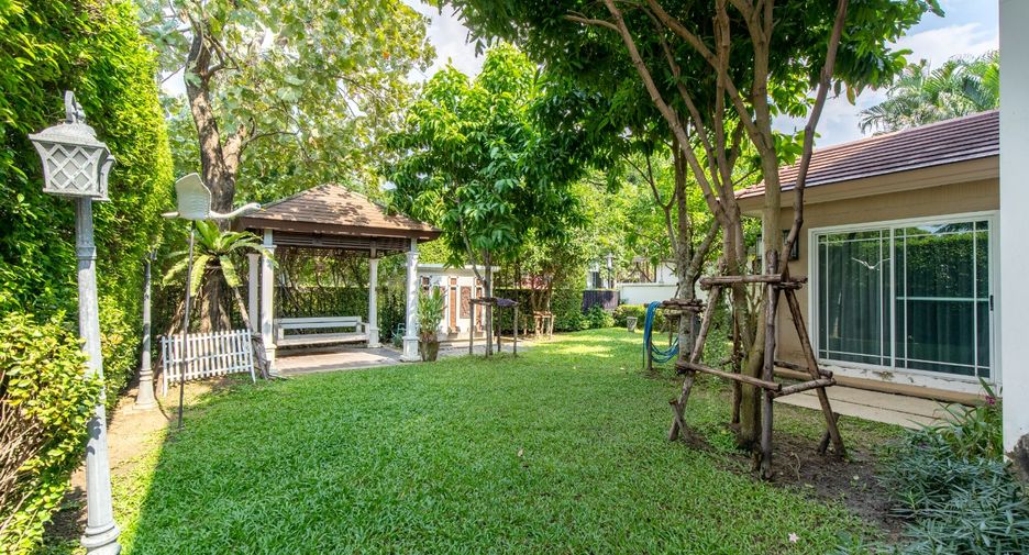 For sale 3 bedrooms house in Pak Kret, Nonthaburi