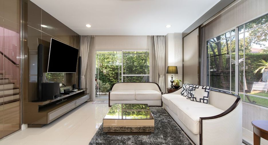 For sale 3 bedrooms house in Pak Kret, Nonthaburi