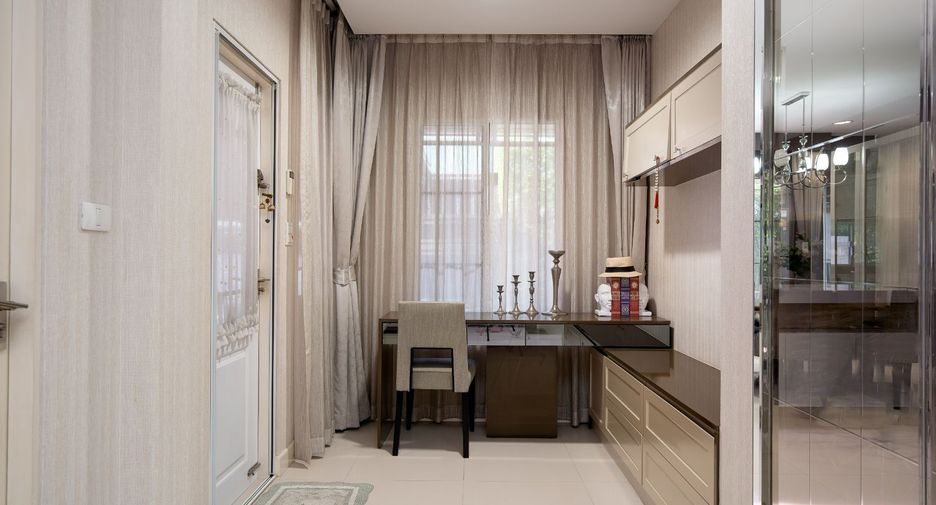 For sale 3 bedrooms house in Pak Kret, Nonthaburi