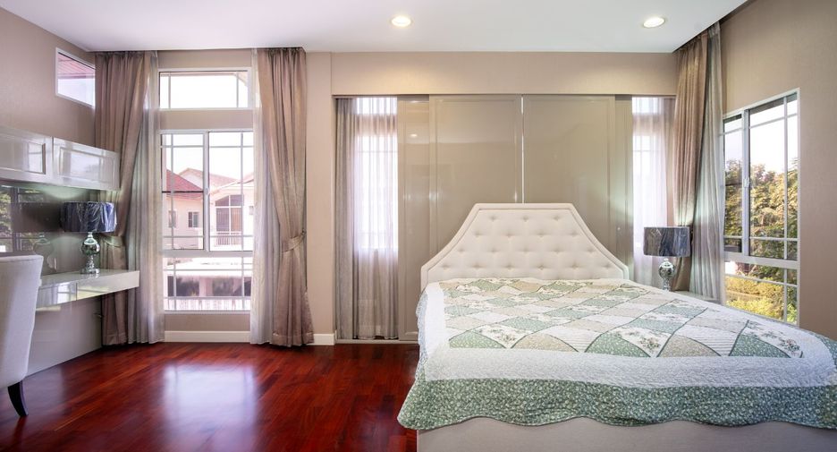 For sale 3 bedrooms house in Pak Kret, Nonthaburi