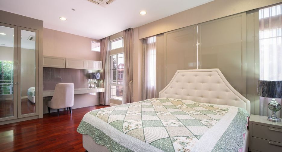 For sale 3 bedrooms house in Pak Kret, Nonthaburi